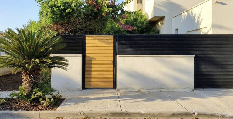 Fence 1 1 Enhanced SR upscale 2x